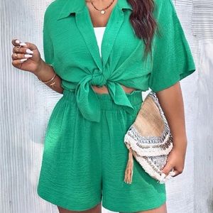 Brand new women’s plus outfit